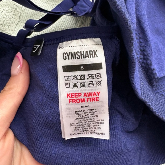 Vital Seamless V-Neck Sports Bra - Picture 3 of 4